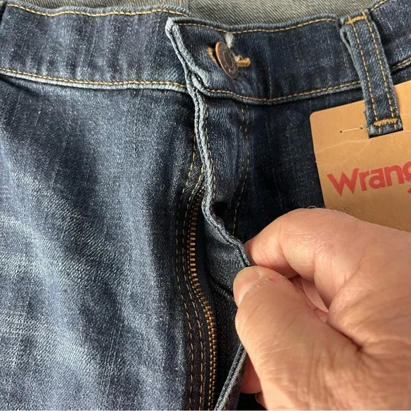 Wrangler Men’s Regular Fit Straight Leg Denim Jeans Size 40X30 - Picture 3 of 10
